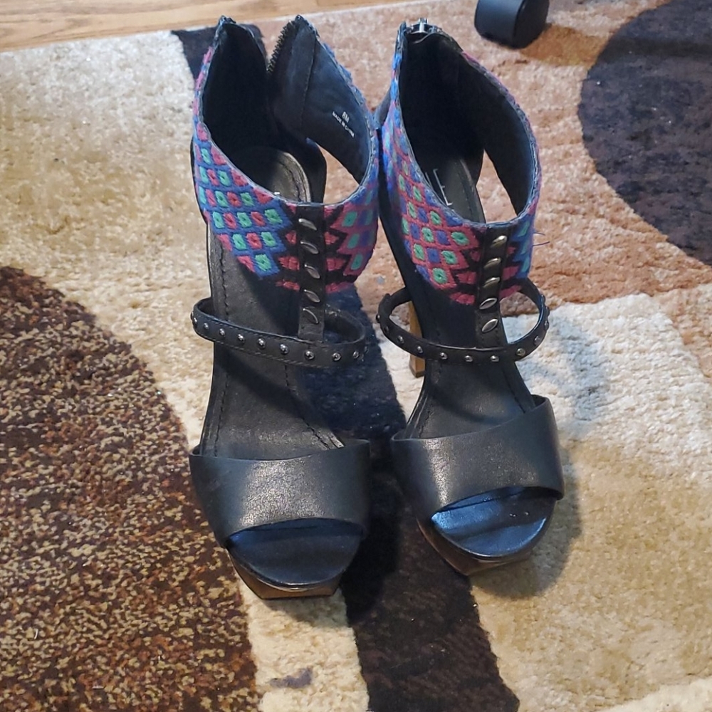 Pelley Moda heels